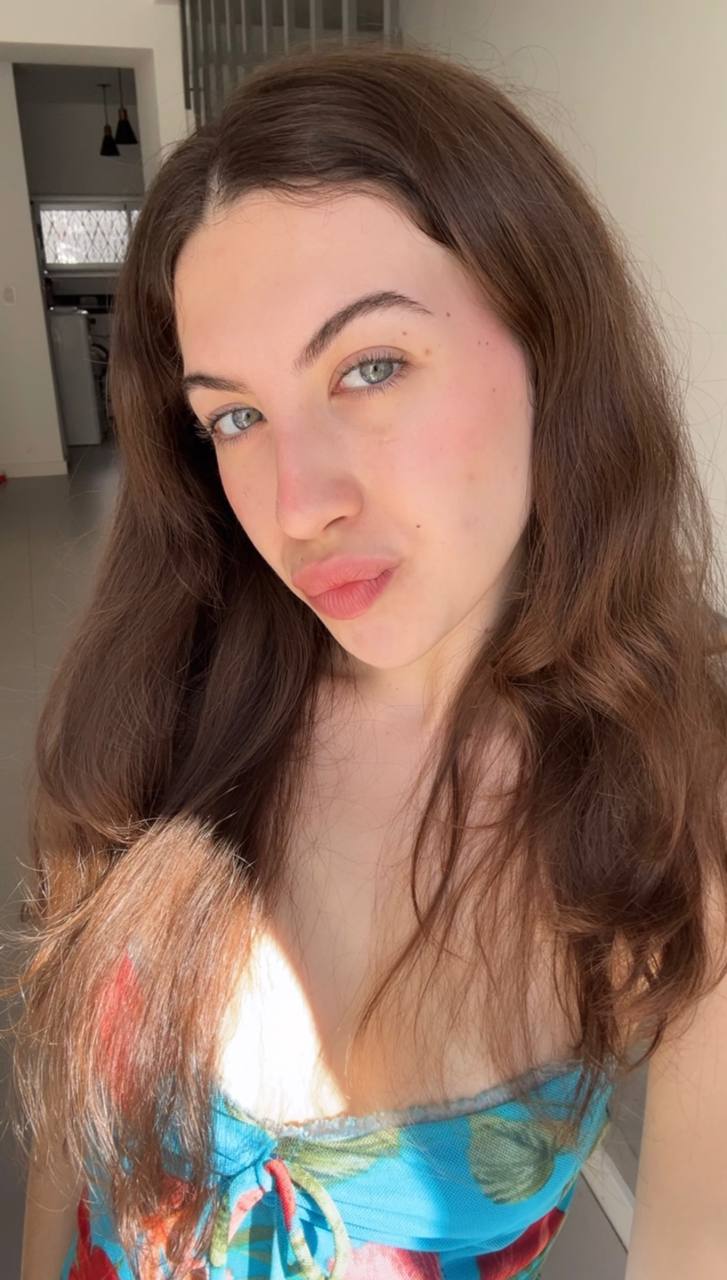 Nude girl Amber in Haicheng