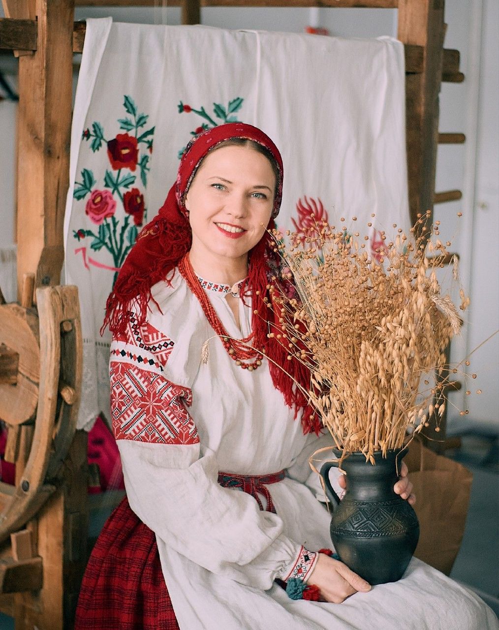 Women in Slavic costumes in Haicheng