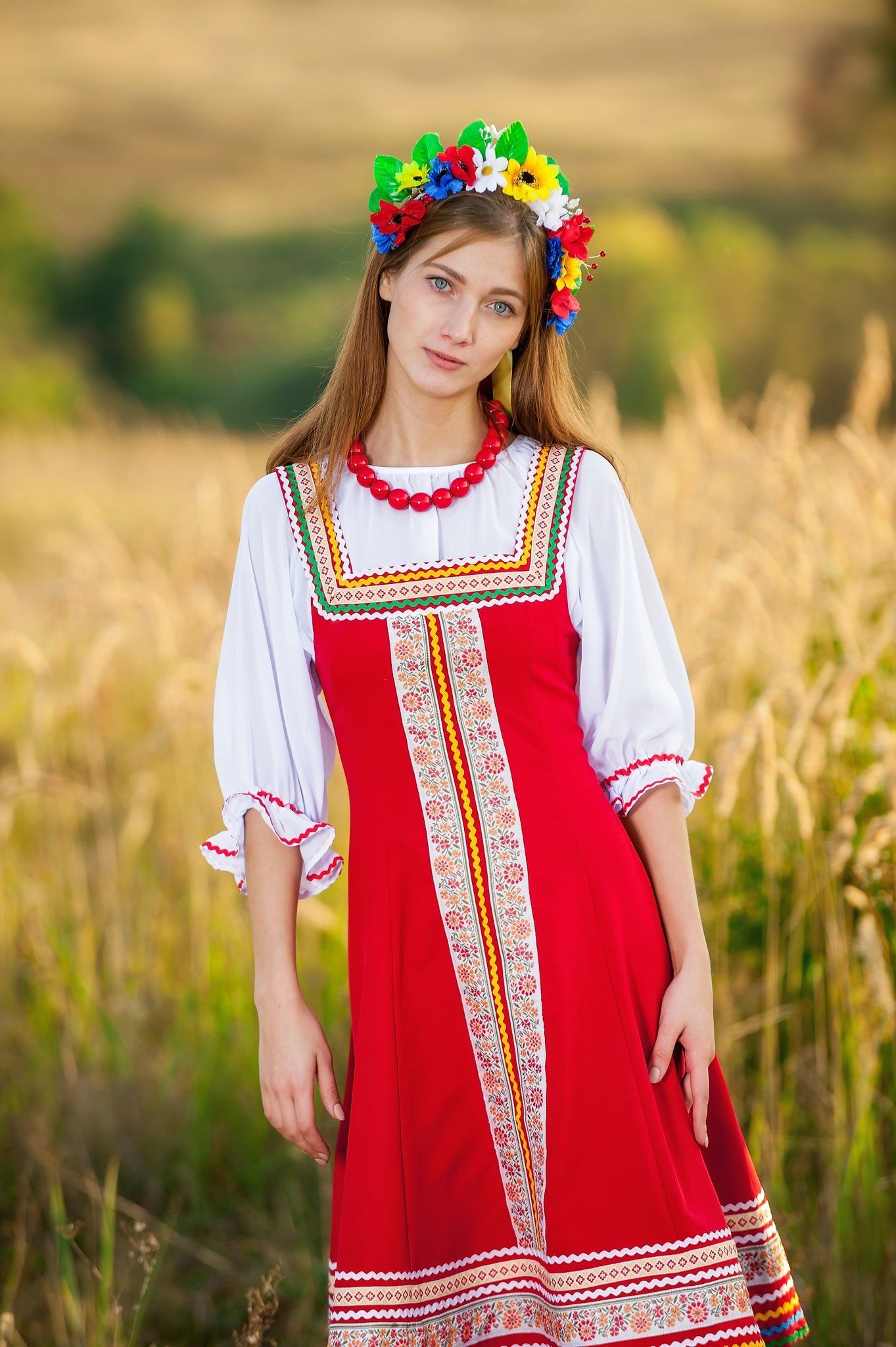 Women in Slavic costumes in Haicheng