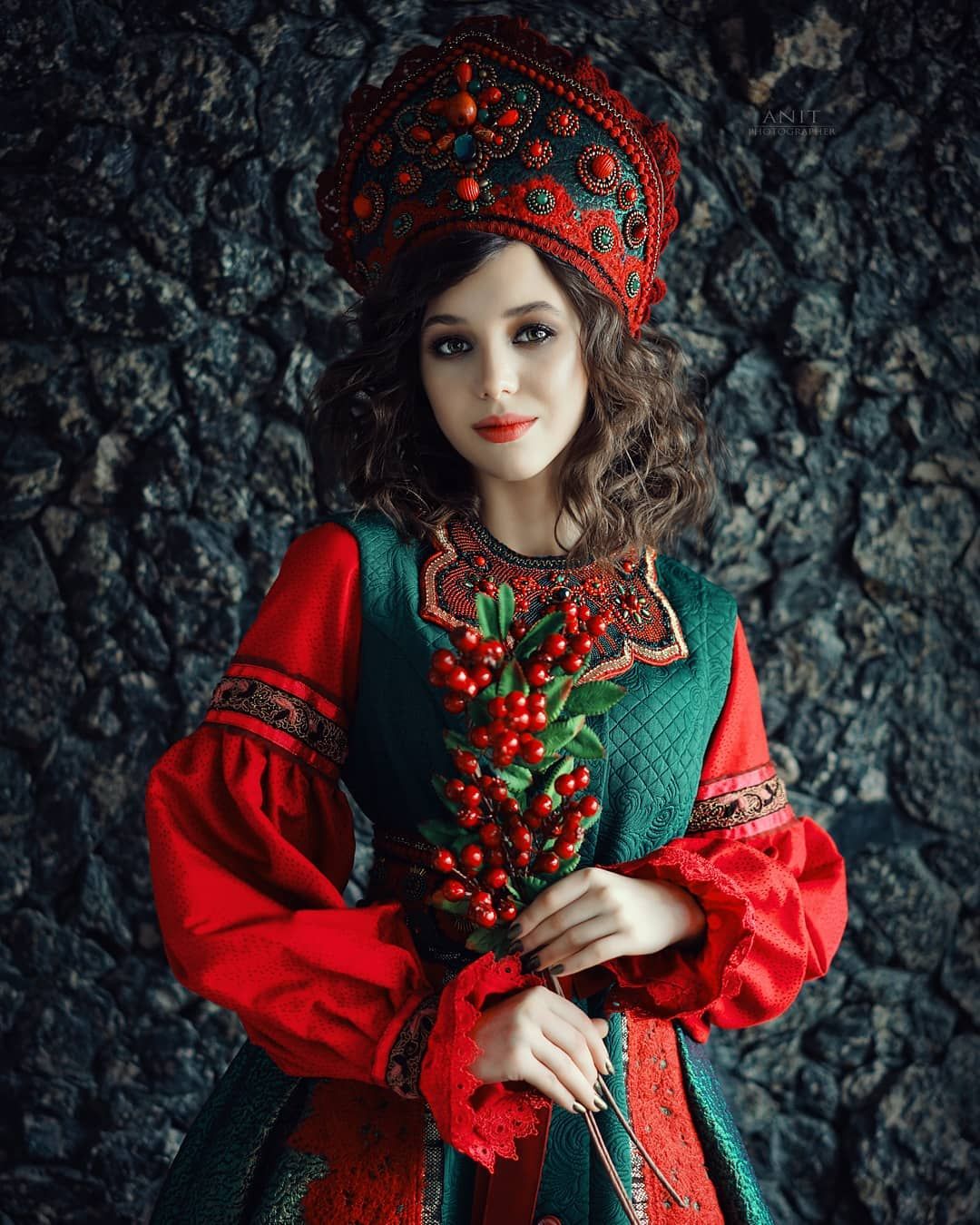 Nude girl Women in Slavic costumes in Haicheng